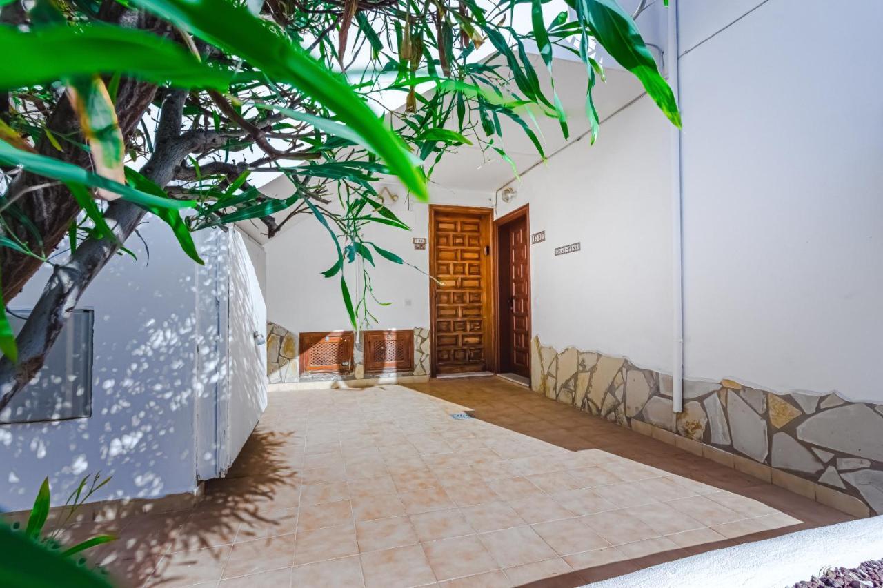 Fantastic Large Studio In Front Of Beach Heated Pool Wifi Arona  Buitenkant foto